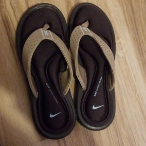 Nike flip flops